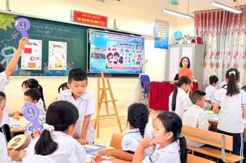 'Lớp học mở' ở phường Kim Liên: Khi công nghệ mở ra cách dạy và học mới