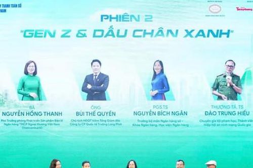 'Chạm số - Sống xanh': Nhắn nhủ sinh viên tiêu dùng có trách nhiệm