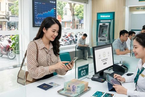 Truy tố nhân viên ngân hàng giúp chuyển trái phép hơn 900 tỷ đồng ra nước ngoài