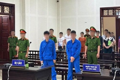 Chém biển số xe để 'khoe chiến tích', 2 thiếu niên trả giá đắt