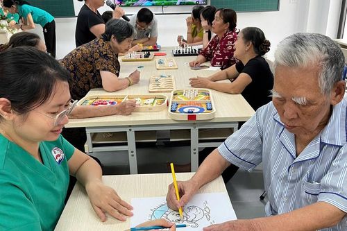 'Viện dưỡng lão bán trú' ở Hà Nội: Chi phí ra sao, có đông người đăng ký?