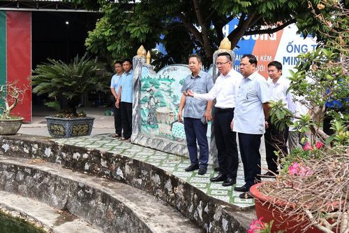 Thương tâm hai học sinh bị ngã dưới giếng nước
