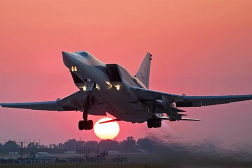 Oanh tạc cơ Tu-22M: Vì sao Tupolev chuyển sang cánh cụp biến đổi?