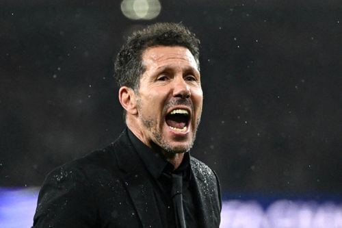 HLV Simeone: 'MU là đội bóng mạnh'
