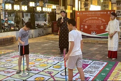 Tiếng Việt mở một cuộc chơi