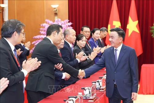 Thường trực Ban Bí thư Trần Cẩm Tú tiếp đoàn cán bộ cao cấp Đảng Nhân dân Cách mạng Lào