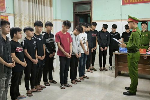 Khởi tố 9 bị can gây rối trật tự công cộng