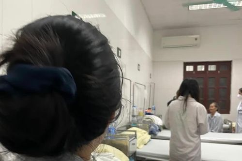 Chứng ăn vô độ tâm thần: Cảnh báo hành vi tự gây nôn sau ăn