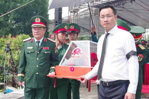 Đà Nẵng: Truy điệu, an táng 14 hài cốt liệt sĩ