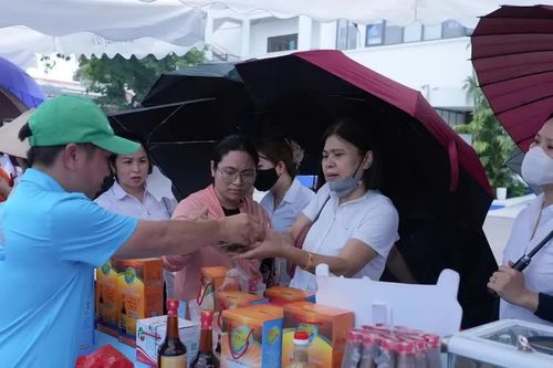 Công đoàn triển khai sớm các hoạt động chăm lo Tết Đinh Mùi 2027 cho người lao động