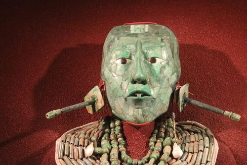 Vì sao vua Maya được an táng với chiếc mặt nạ ngọc xanh?