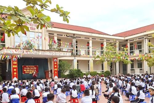 Tăng cường bảo vệ học sinh từ trường học đến cộng đồng