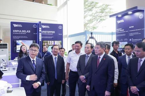 Made by VNUHCM - khát vọng làm chủ công nghệ chiến lược
