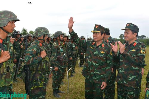 Đại tướng Nguyễn Tân Cương kiểm tra công tác chuẩn bị diễn tập tác chiến phòng thủ Quân khu 4 năm 2026