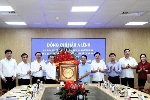 Tuyên Quang cam kết tạo mọi điều kiện để doanh nghiệp phát triển