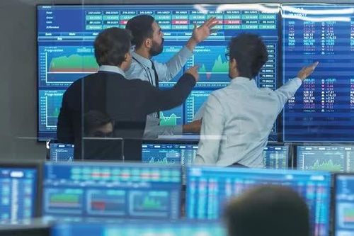 Chứng khoán hôm nay 13/10/2026: VN-Index tiếp tục chịu áp lực điều chỉnh