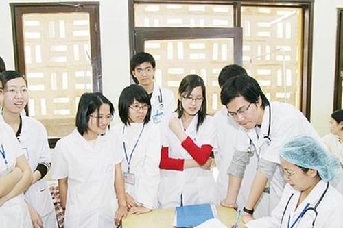 Yêu cầu và sự đãi ngộ tương xứng với bác sĩ chuyên khoa