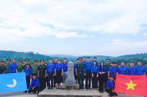 Tuổi trẻ Bộ Tư pháp đồng hành cùng thanh thiếu nhi vùng biên giới xã Lìa, Quảng Trị