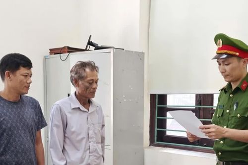 Khởi tố hai bố con giấu 9 thiết bị giám sát hành trình tàu cá
