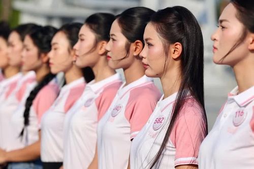 25 cô gái dâng hương tại Bến tàu không số K15, nghe chuyện người lính 'đi không nghĩ đến ngày về'