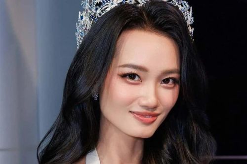 Vừa đăng quang 10 ngày, Hoa hậu Quỳnh Anh đã phải xin lỗi