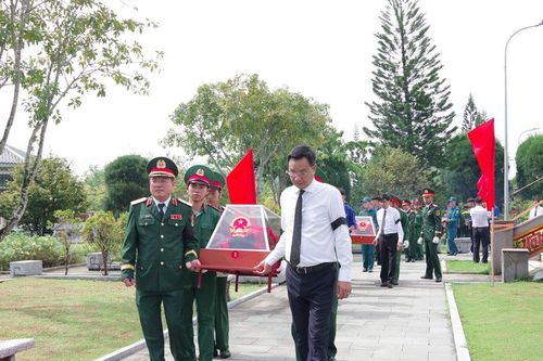 Đà Nẵng: Truy điệu, an táng 14 hài cốt liệt sĩ tại Hội An