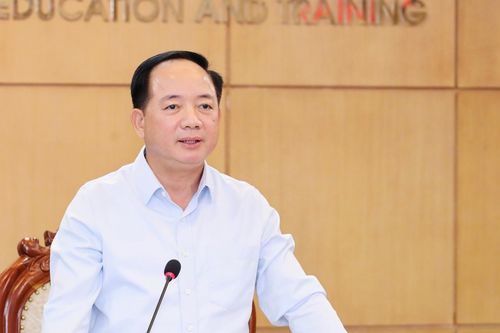 Ban Bí thư sẽ giám sát giáo dục phổ thông một cách toàn diện