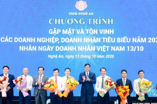 Chủ tịch UBND tỉnh Nghệ An nêu 5 định hướng lớn đồng hành cùng doanh nghiệp