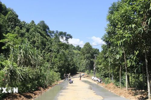 Đường rộng mở, vùng cao Lào Cai thêm động lực phát triển