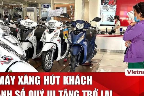 Xe máy xăng tiếp tục hút khách tại thị trường Việt Nam