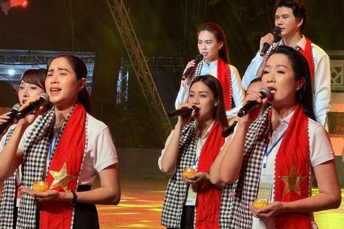 NSND Trịnh Kim Chi cùng nhiều sao Việt chuẩn bị cho đêm nhạc tưởng nhớ các liệt sĩ ở công viên Lê Thị Riêng