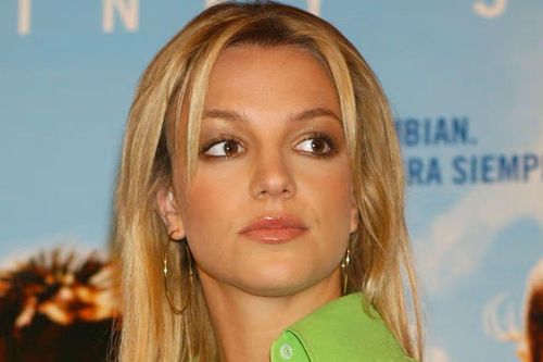 15 năm sống trong u tối của Britney Spears