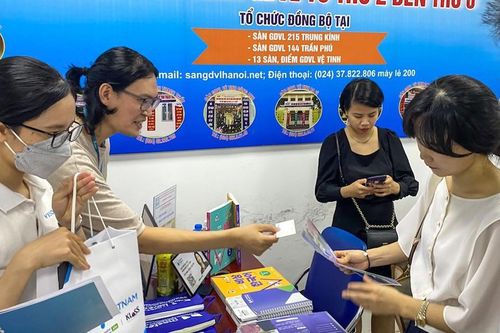 Lao động nữ trước làn sóng dịch chuyển việc làm thời công nghệ số