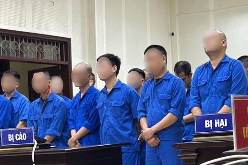17 bị cáo lĩnh án tù vì tiếp tay đường dây lừa đảo xuyên quốc gia