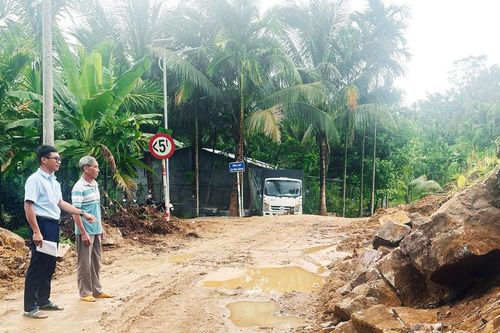 Cán bộ trẻ bám địa bàn, sát việc ở cơ sở