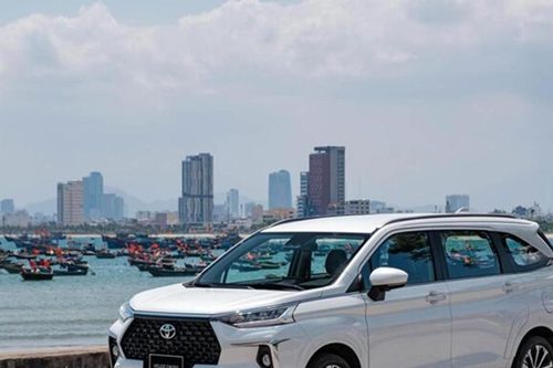 Đánh giá xe Toyota Veloz Cross CVT và CVT Top: Chi tiết giá bán và trang bị tiện nghi mới