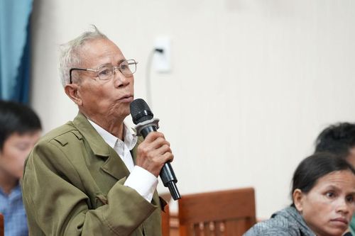 Đoàn đại biểu Quốc hội thành phố Đà Nẵng tiếp xúc cử tri xã Trà Tập