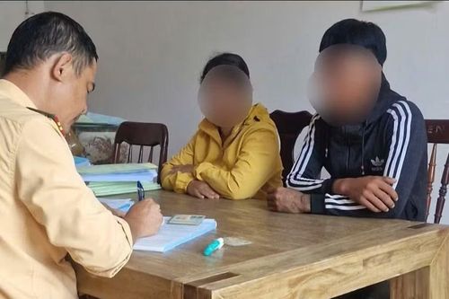 Khoe không đội mũ bảo hiểm trên TikTok, thanh niên bị phạt 12,5 triệu đồng