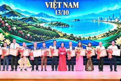 Hiệp hội Doanh nghiệp tỉnh Gia Lai kỷ niệm Ngày Doanh nhân Việt Nam