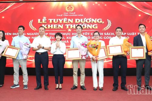 Thuế tỉnh Khánh Hòa tuyên dương người nộp thuế tiêu biểu, xuất sắc năm 2025