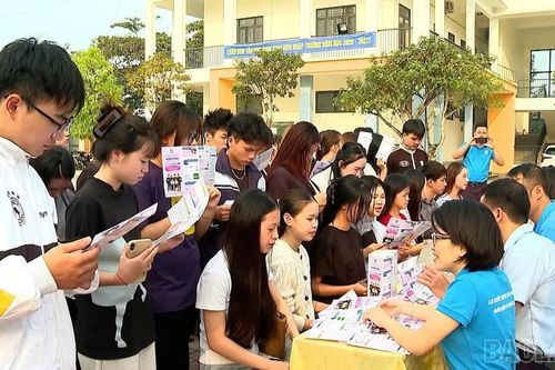 Hướng tới bao phủ 100% BHYT học sinh, sinh viên