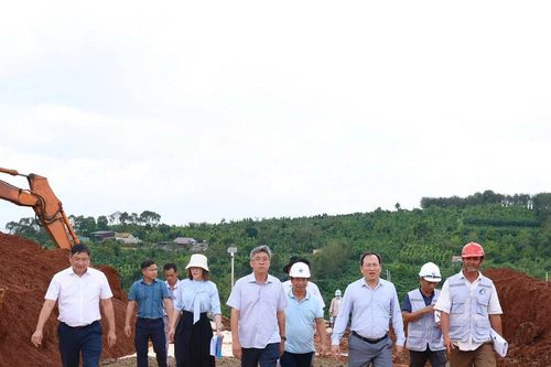 Lâm Đồng đôn đốc tiến độ xây dựng 2 trường phổ thông nội trú Quảng Trực và Tuy Đức