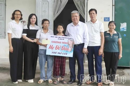 Phụ nữ Lương Sơn học và làm theo Bác