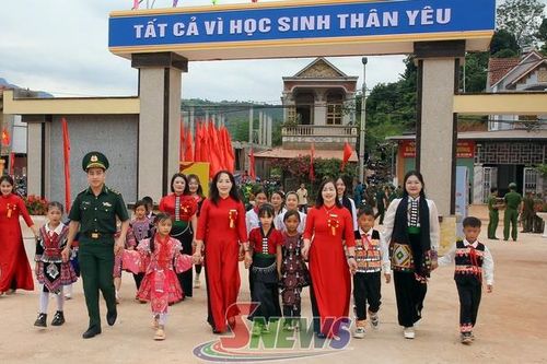 Nâng bước học trò vùng cao biên giới Chiềng Sơn