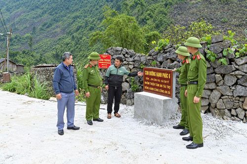 Thực hành thường xuyên theo Bác