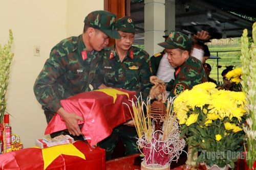 Tiễn đưa hài cốt liệt sĩ Lỗ Trọng Sang về an nghỉ tại quê nhà