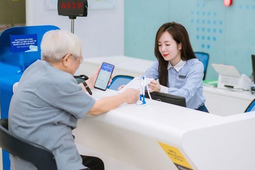 Sổ tiết kiệm trên điện thoại: Công nghệ mở thêm cơ hội tiếp cận vốn
