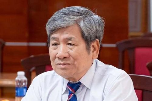 Tiếng thì thầm của đất và nốt trầm của người 'gieo mầm sống'