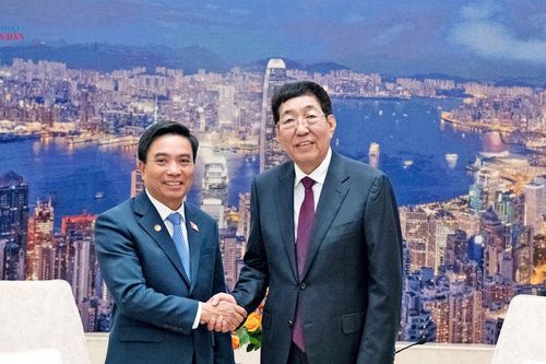 Phó Chủ tịch Quốc hội, Thượng tướng Nguyễn Doãn Anh làm việc với Chủ tịch Nhóm Nghị sĩ hữu nghị Trung - Việt Ba Âm Triều Lỗ