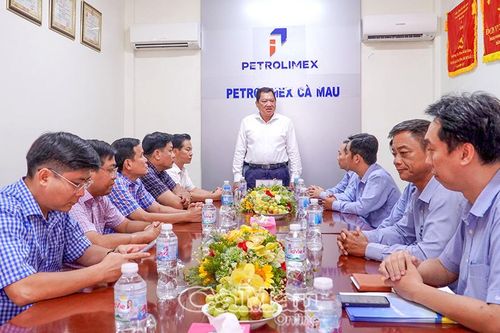 Thăm, động viên doanh nghiệp chung sức vì mục tiêu tăng trưởng hai con số